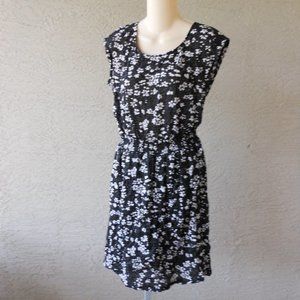 DAISY FUENTES DRESS NWOT